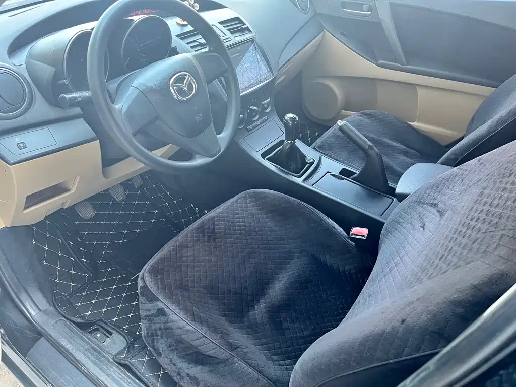 MAZDA 3 XINGCHENG 2012