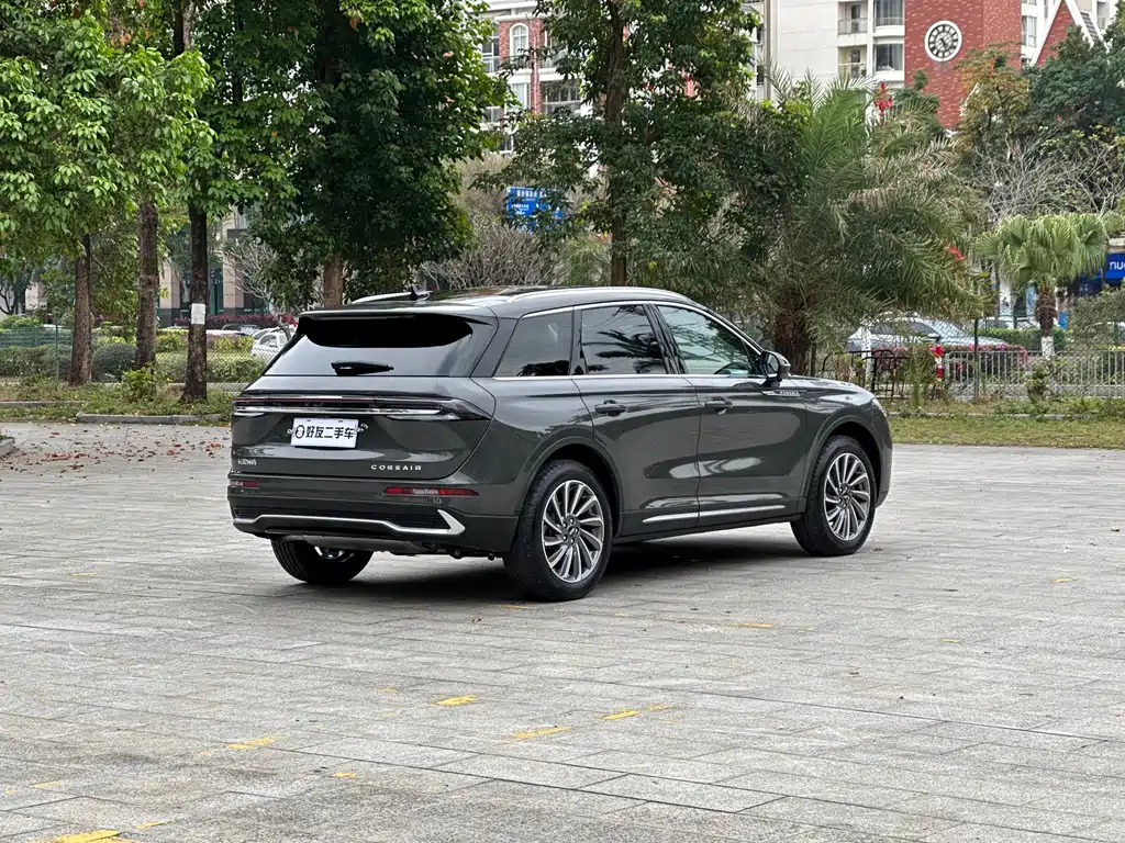 LINCOLN ADVENTURER 2023