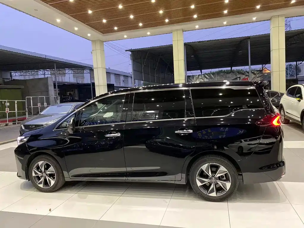TRUMPCHI M6 2022