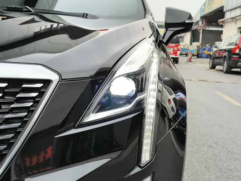 CADILLAC XT5 2020