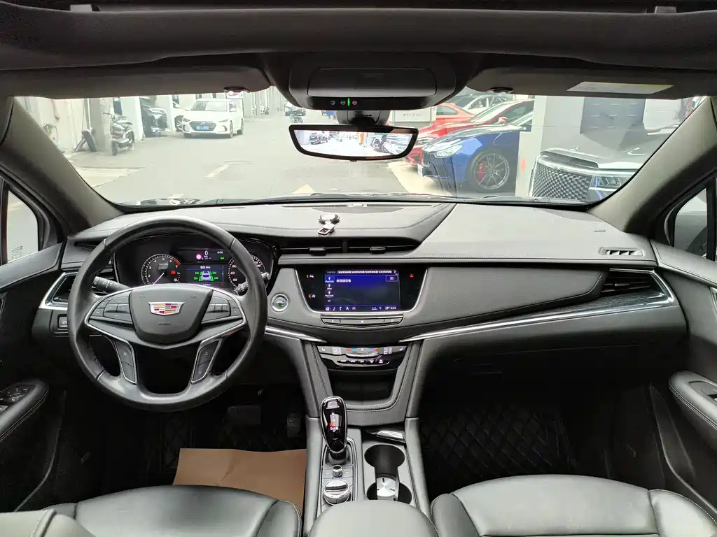 CADILLAC XT5 2020