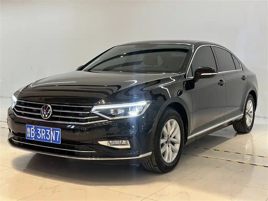 VOLKSWAGEN MAGOTAN 2022