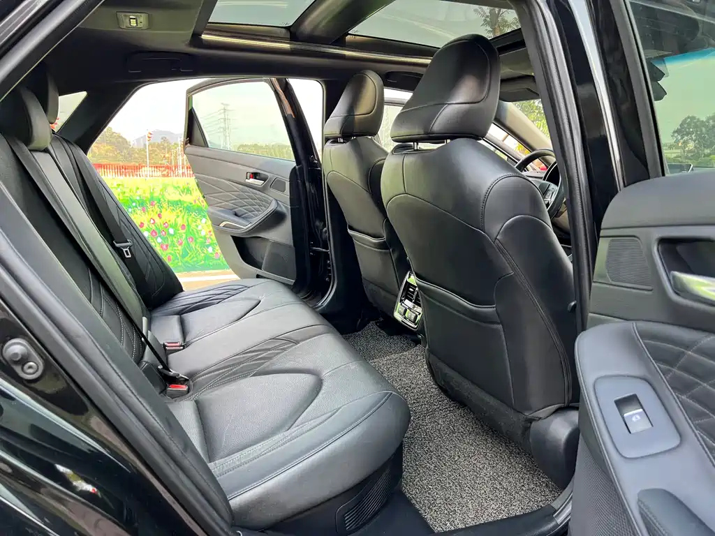 TOYOTA AVALON 2019