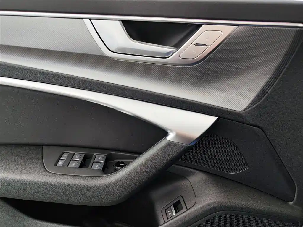 AUDI A6L 2024