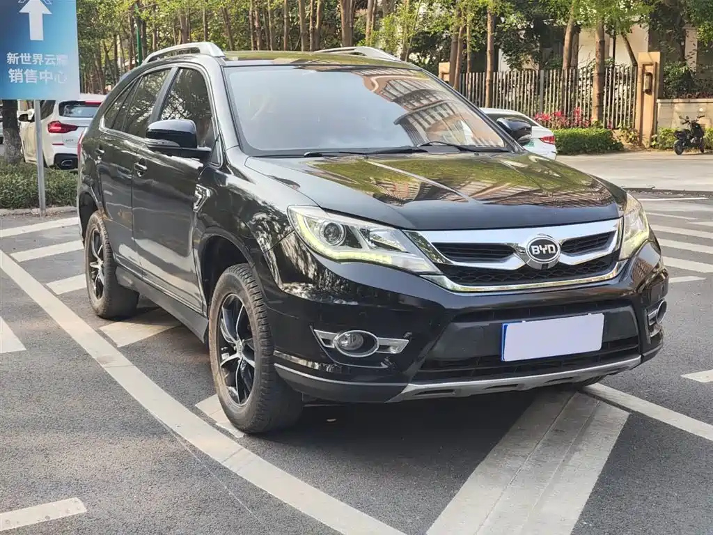 BYD S7 2015