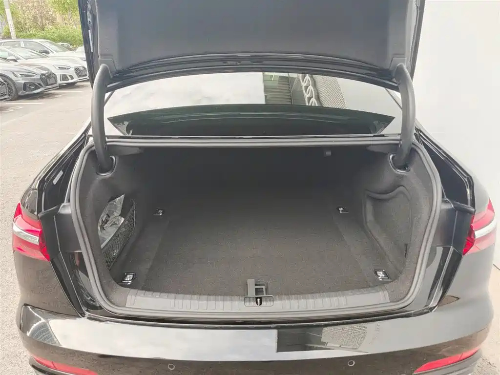 AUDI A6L 2021