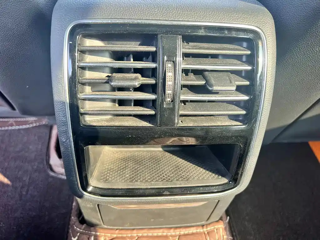 VOLKSWAGEN MAGOTAN 2020