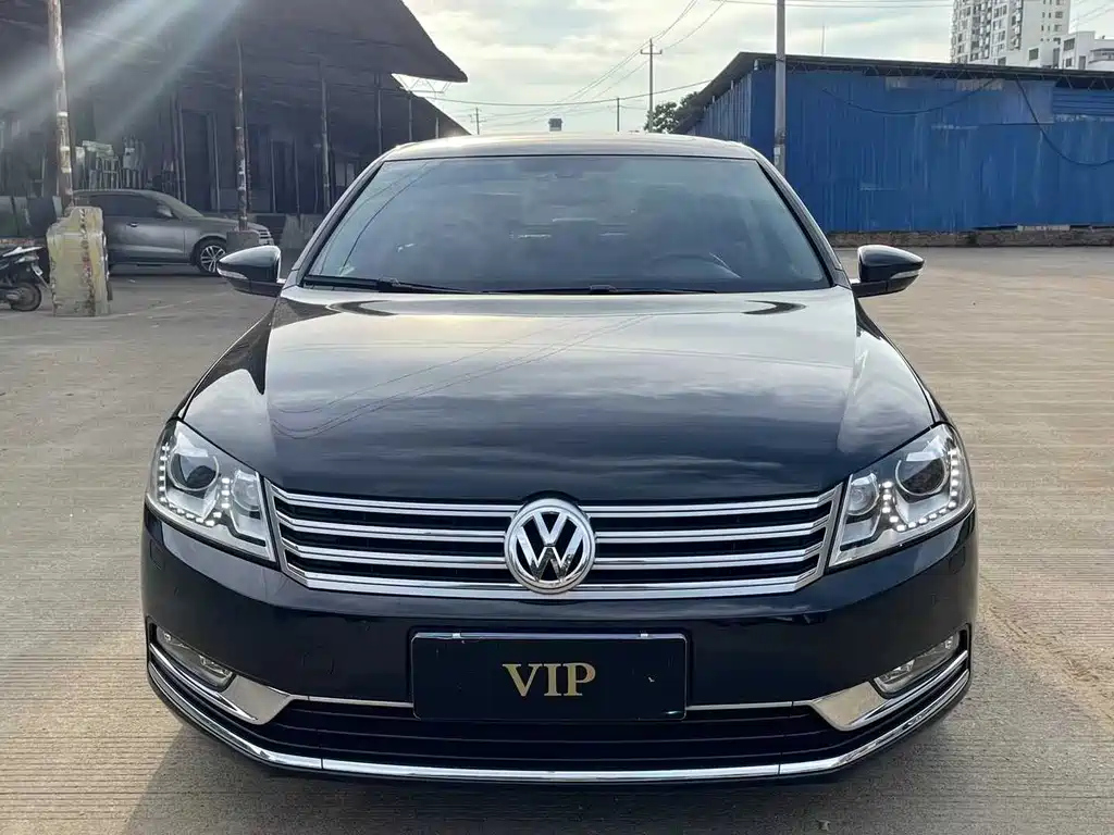 VOLKSWAGEN MAGOTAN 2016
