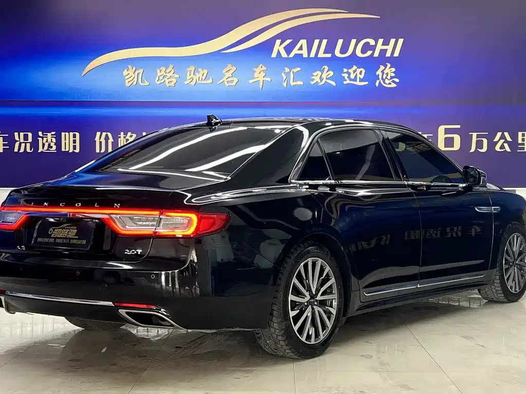 LINCOLN CONTINENTAL 2019