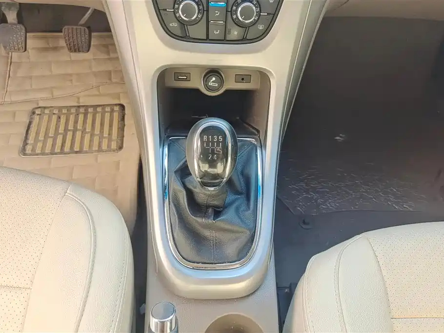 BUICK EXCELLE 2013