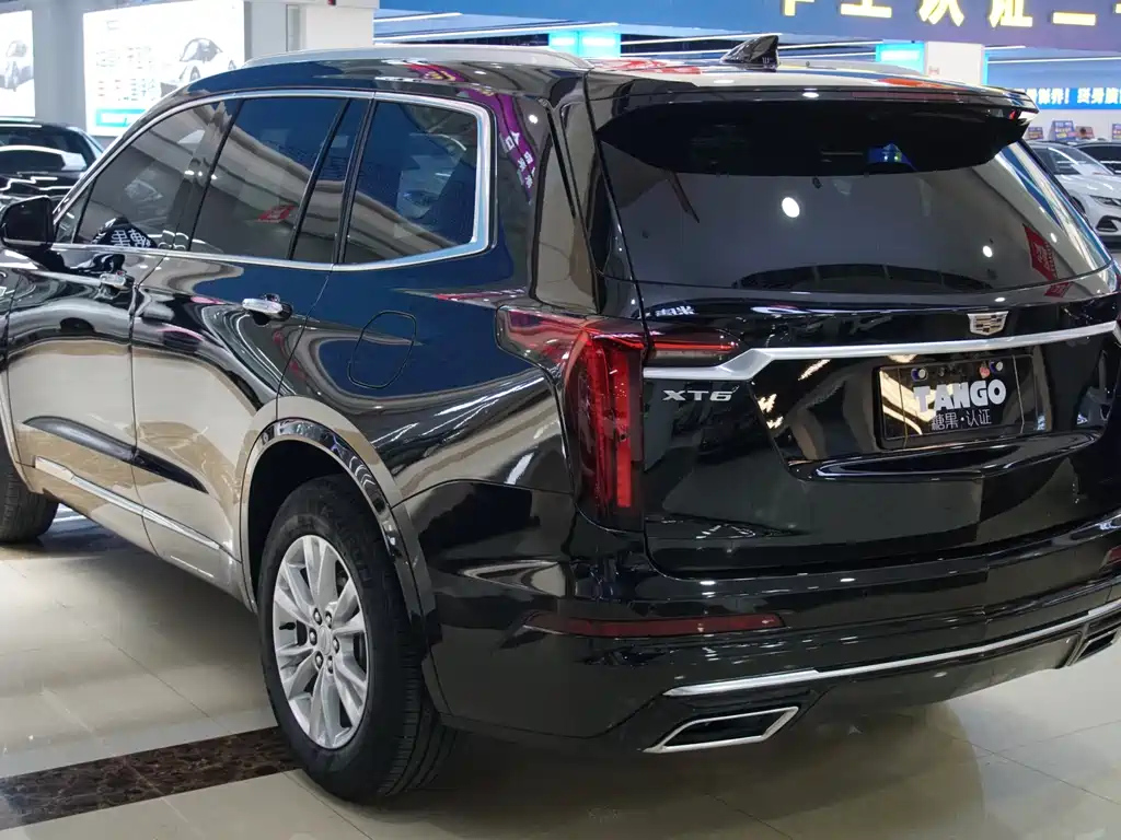 CADILLAC XT6 2020