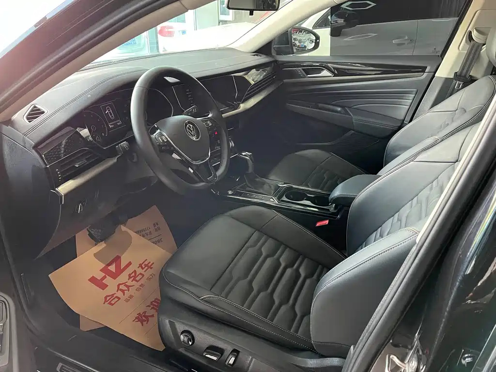 VOLKSWAGEN PASSAT 2021