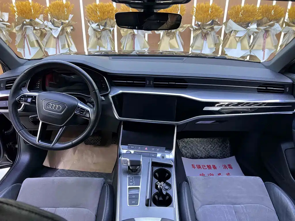 AUDI A6L 2021