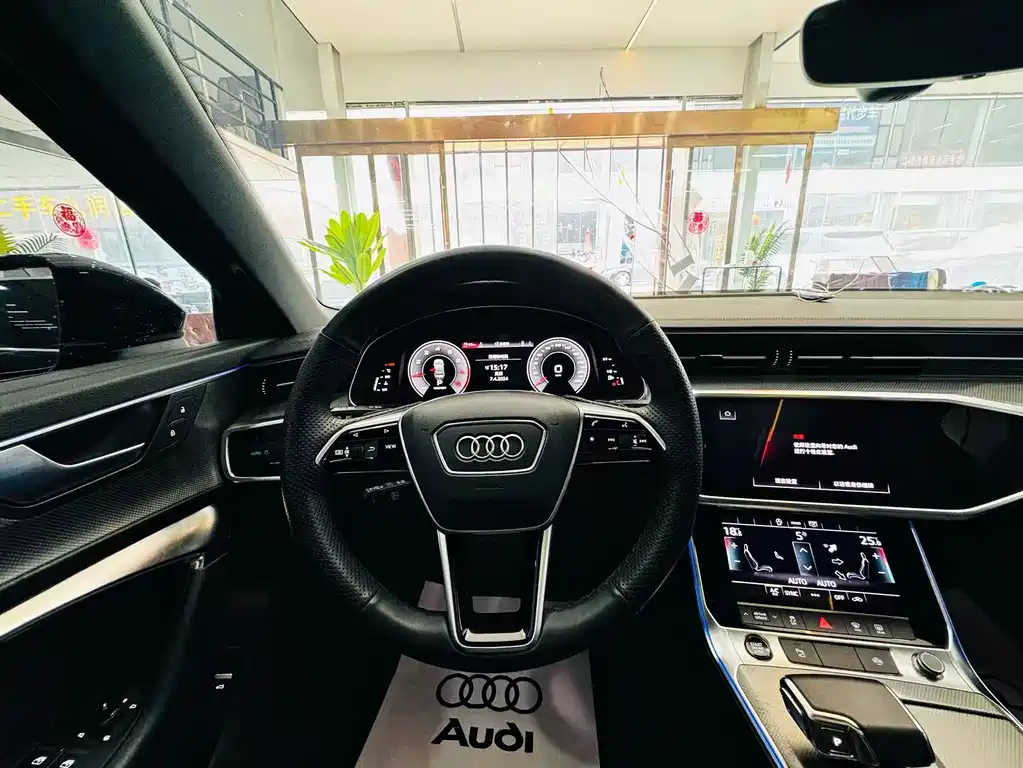 AUDI A6L 2021
