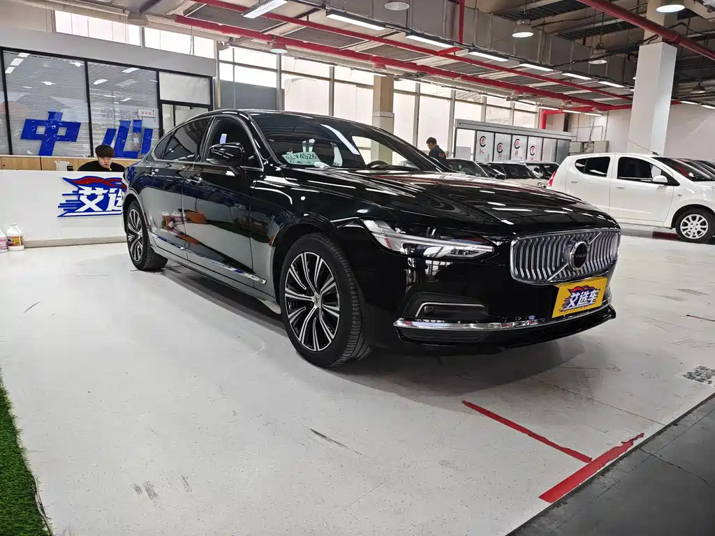 VOLVO S90 2020