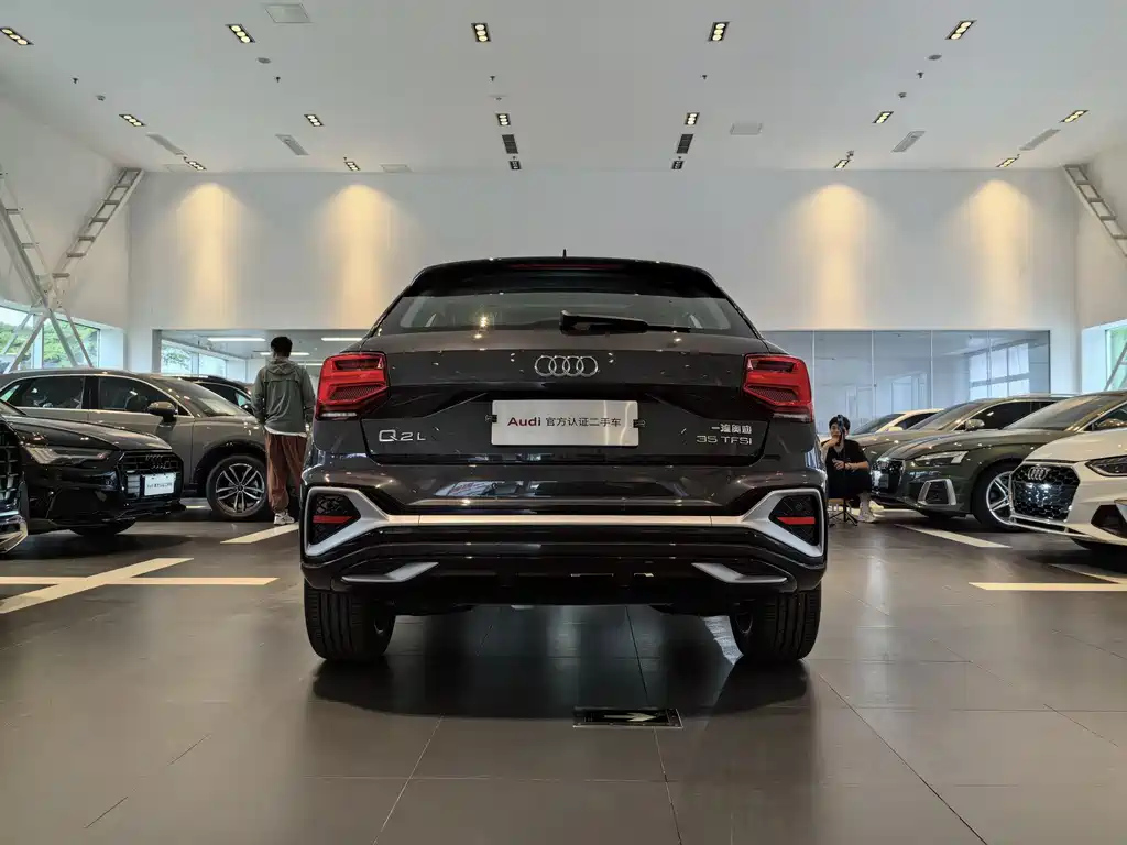 AUDI Q2L 2023