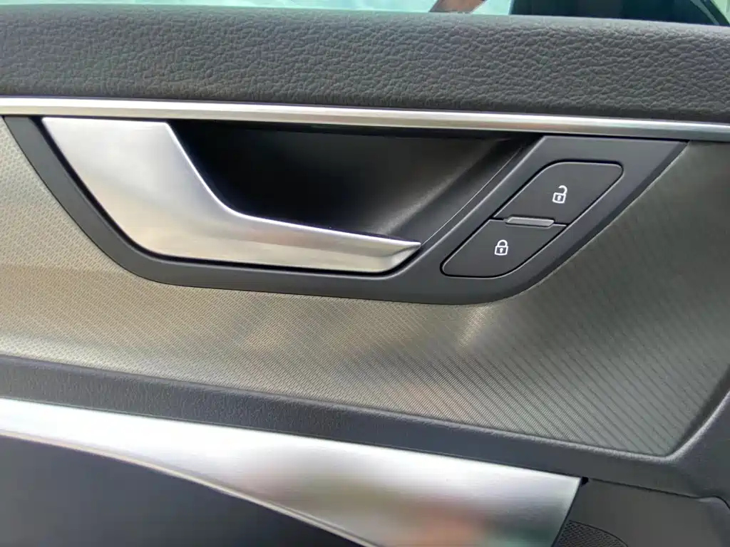 AUDI A6L 2021