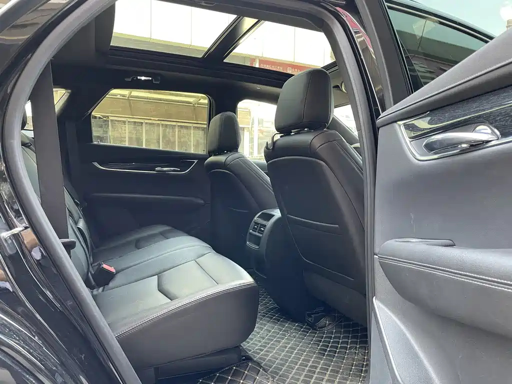 CADILLAC XT5 2022