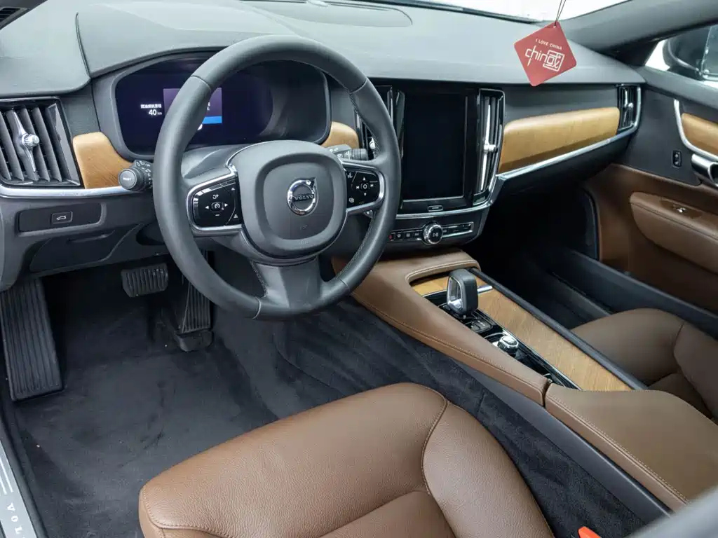VOLVO S90 2022