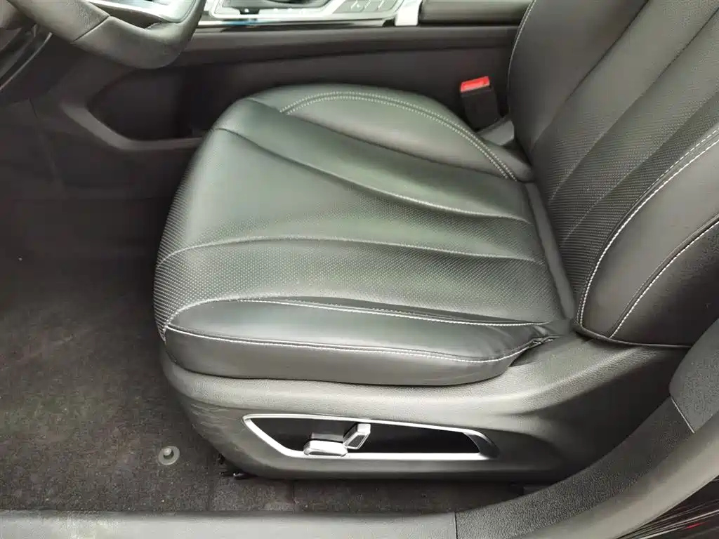GEELY AUTO BORUI 2020