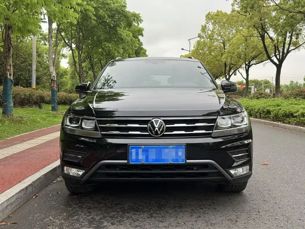 VOLKSWAGEN TIGUAN L 2021