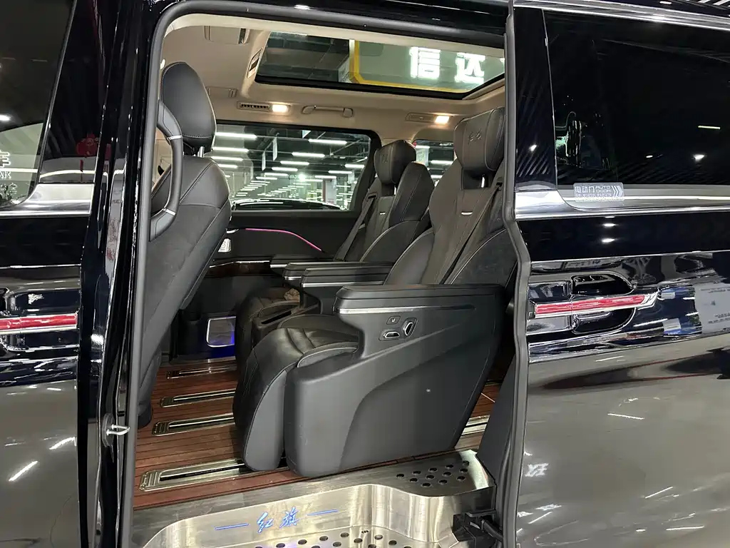 HONGQI HQ9 2022