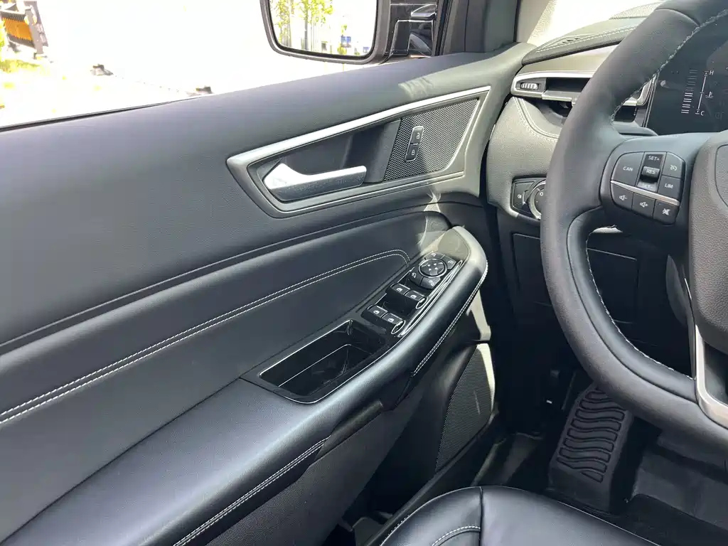 FORD EDGE 2022