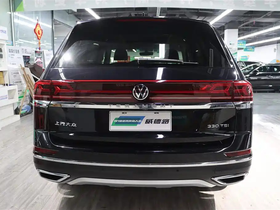 VOLKSWAGEN TOURAN 2021