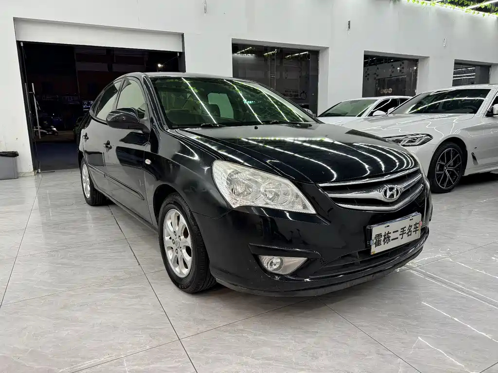 HYUNDAI CELESTA 2010