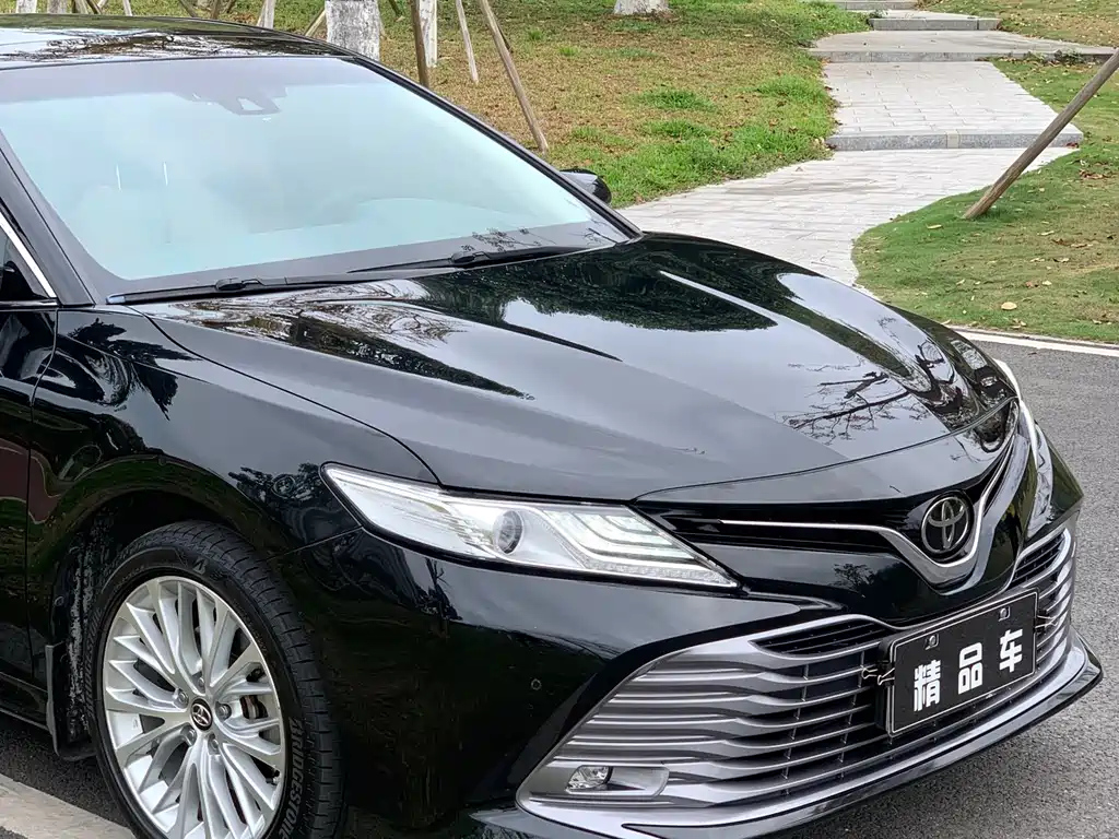 TOYOTA CAMRY 2019