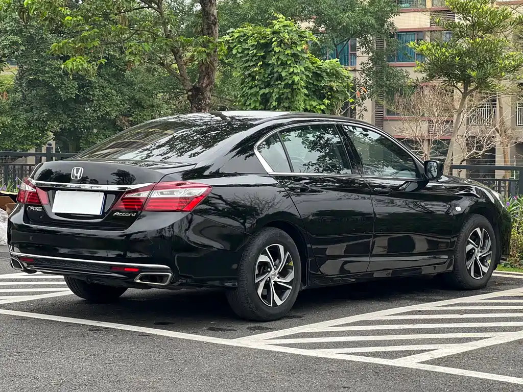 HONDA ACCORD 2018
