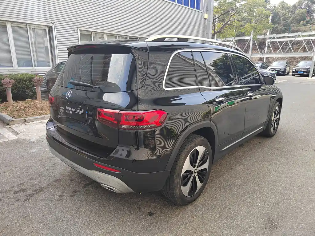 MERCEDES BENZ GLB 2022