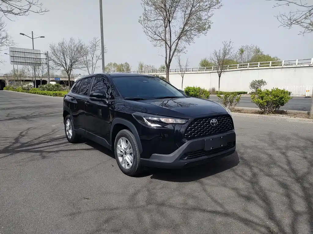 TOYOTA COROLLA CROSS 2024
