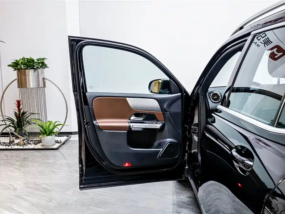 MERCEDES BENZ GLB 2022