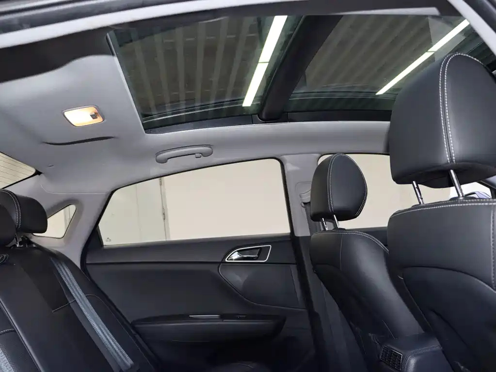 HYUNDAI MISTRA 2018