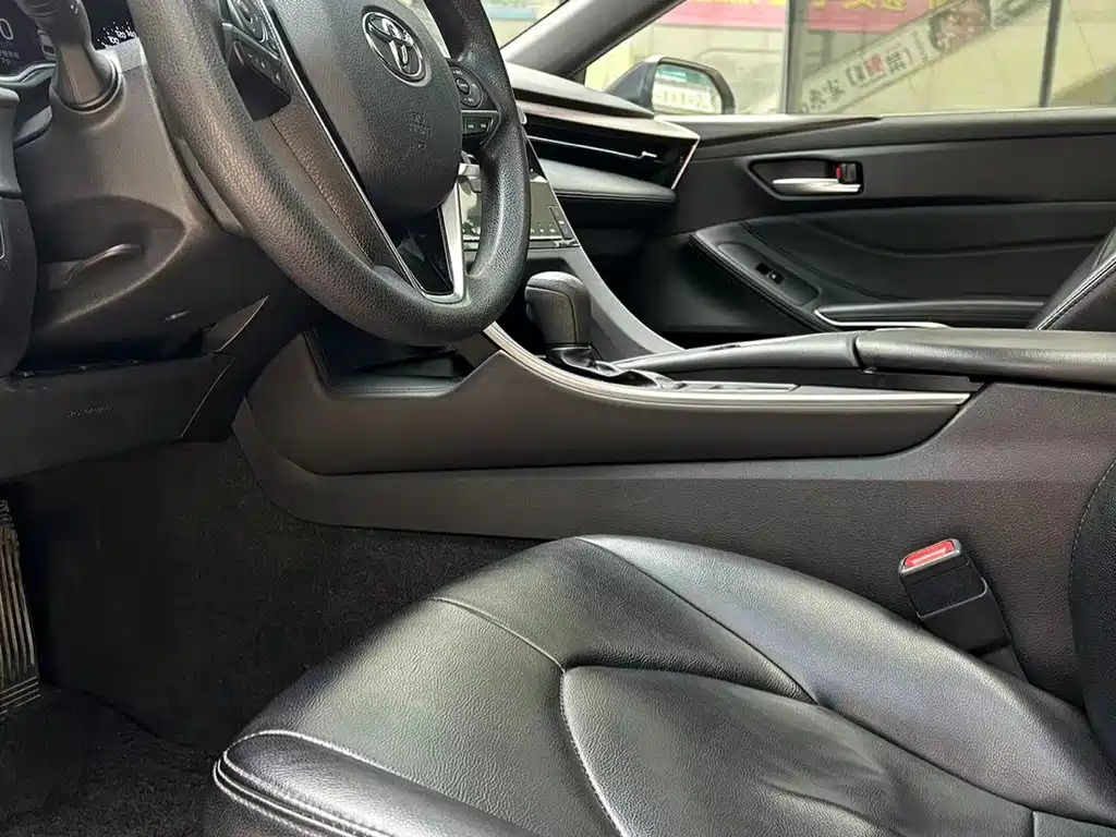 TOYOTA AVALON 2020