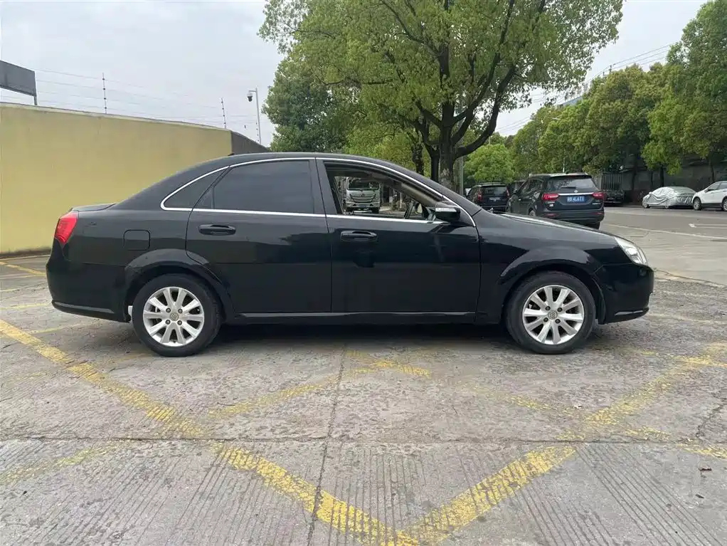 BUICK EXCELLE 2012