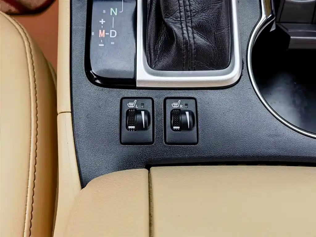 TOYOTA HIGHLANDER 2020