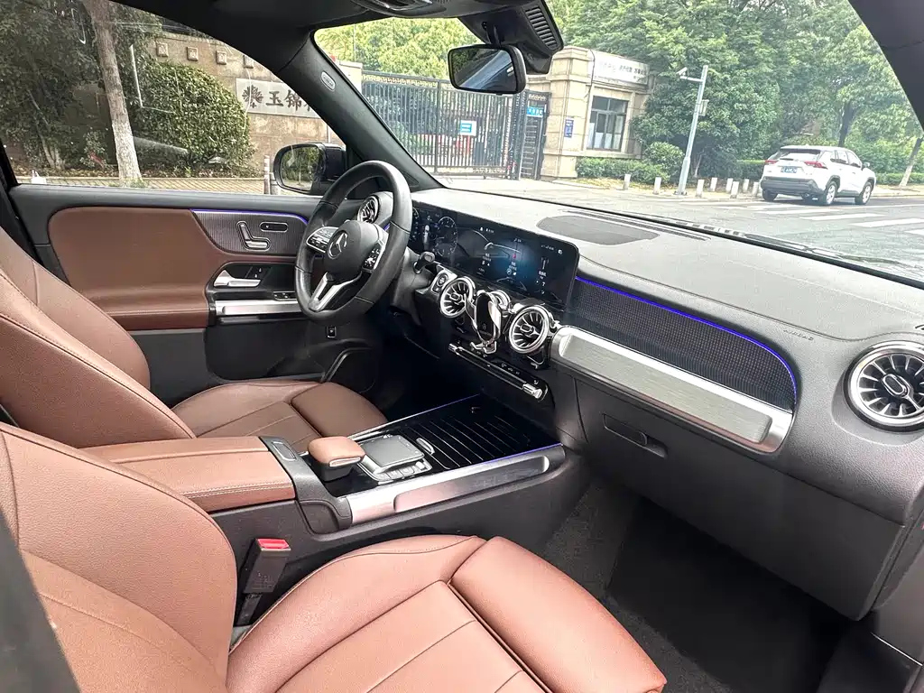 MERCEDES BENZ GLB 2021