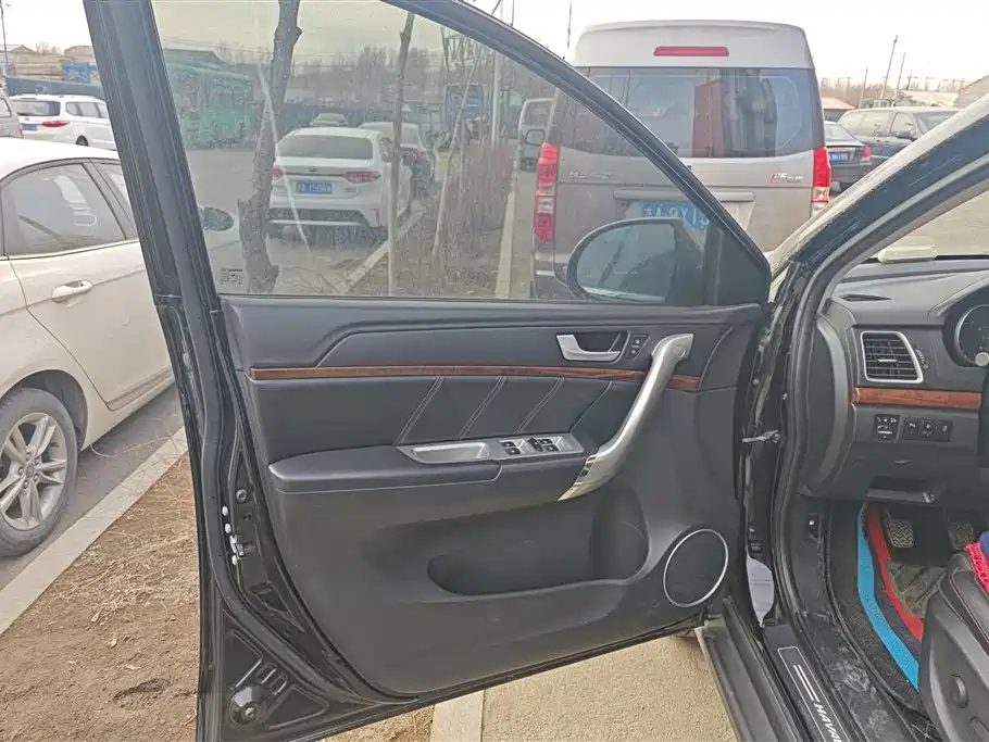 HAVAL H6 2015