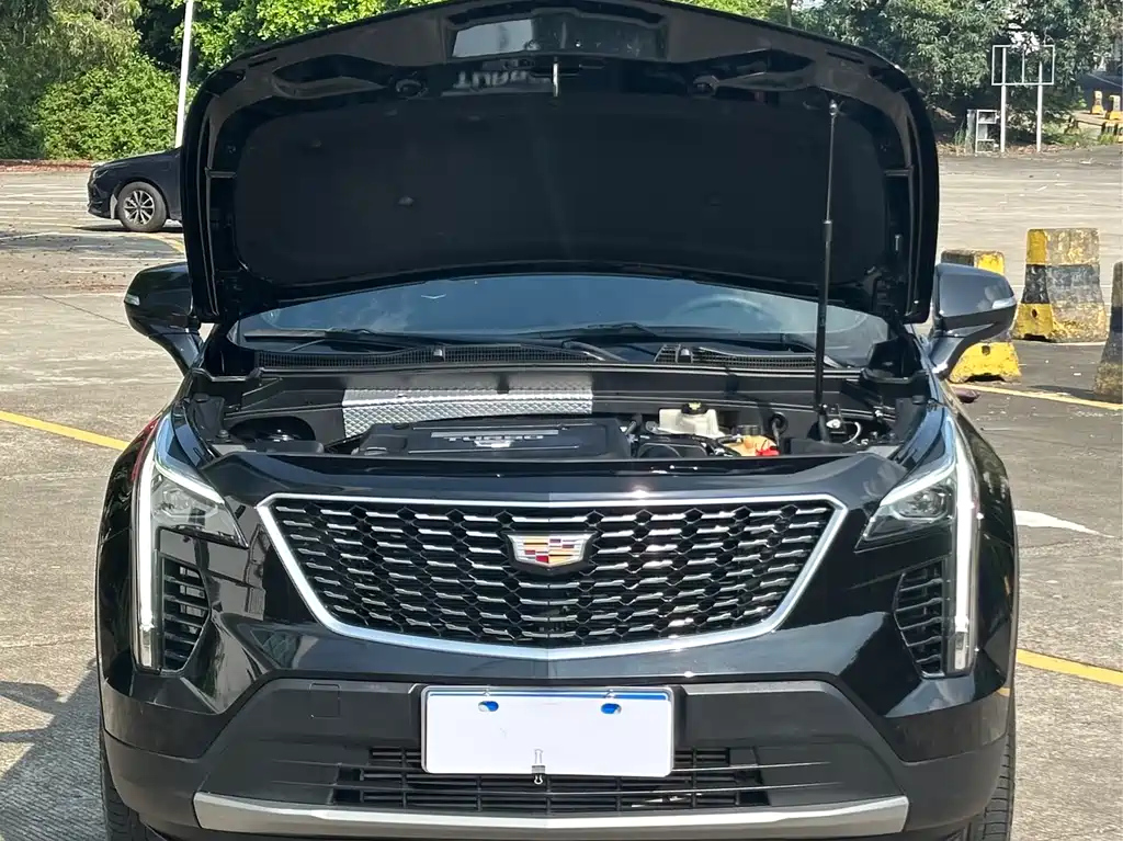 CADILLAC XT4 2021