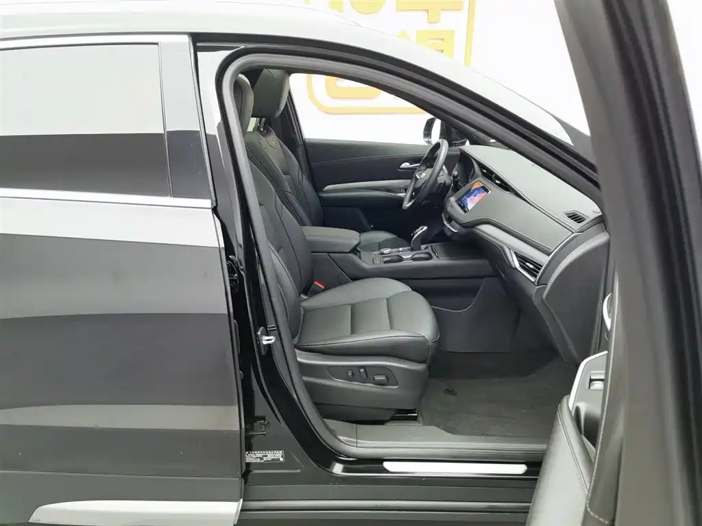 CADILLAC XT4 2020