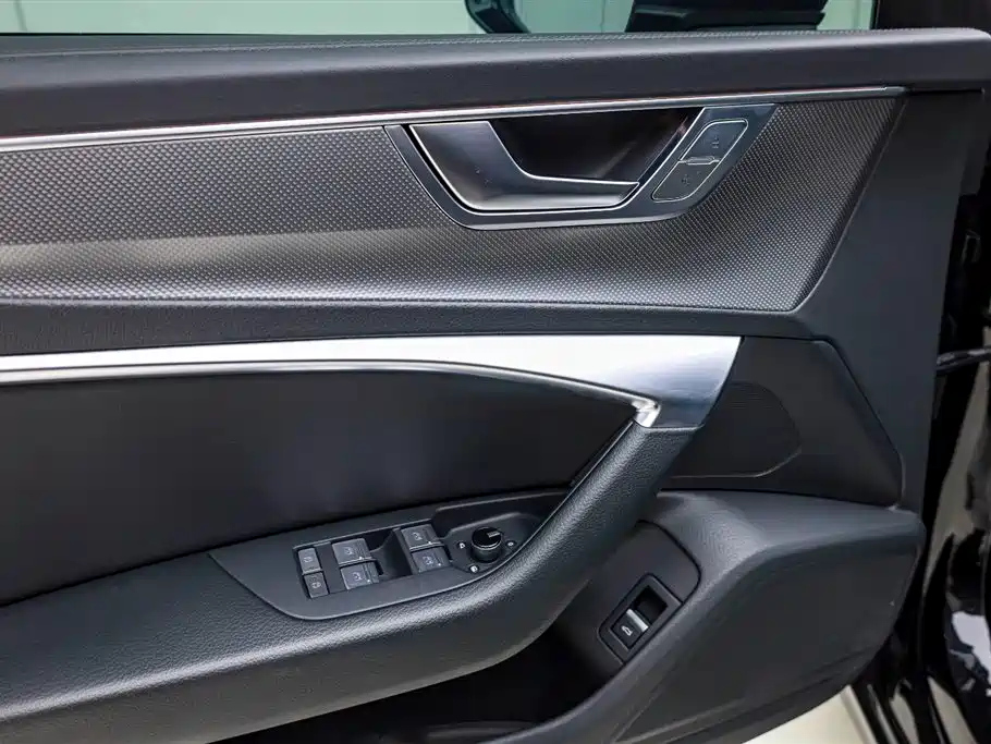 AUDI A6L 2023