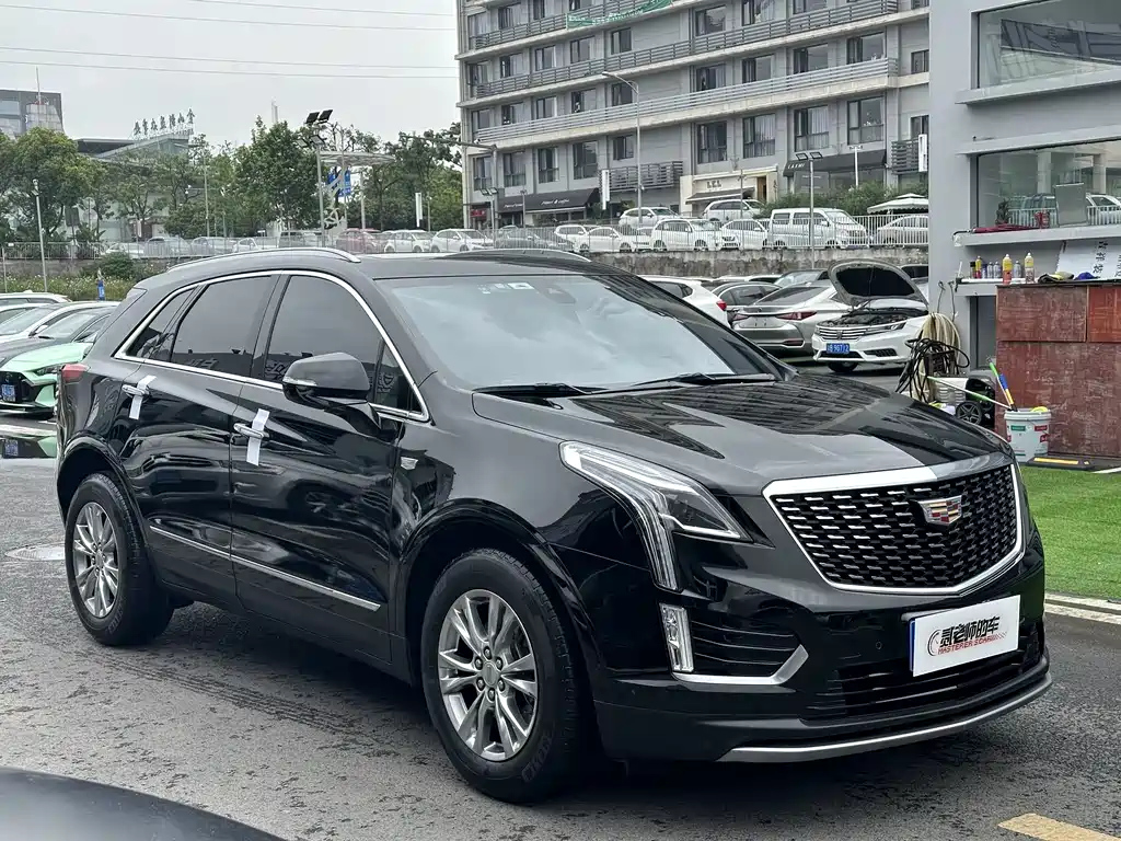 CADILLAC XT5 2021