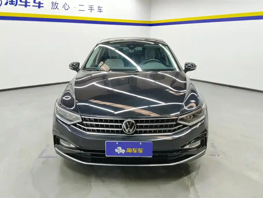 VOLKSWAGEN MAGOTAN 2023