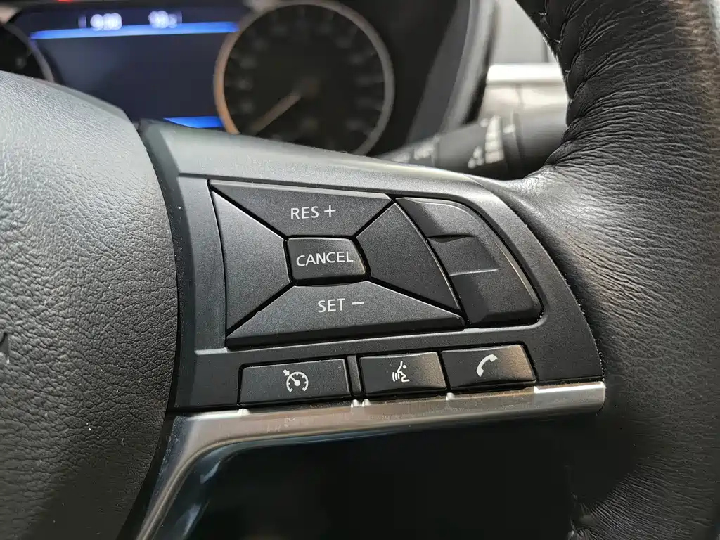 NISSAN TEANA 2023