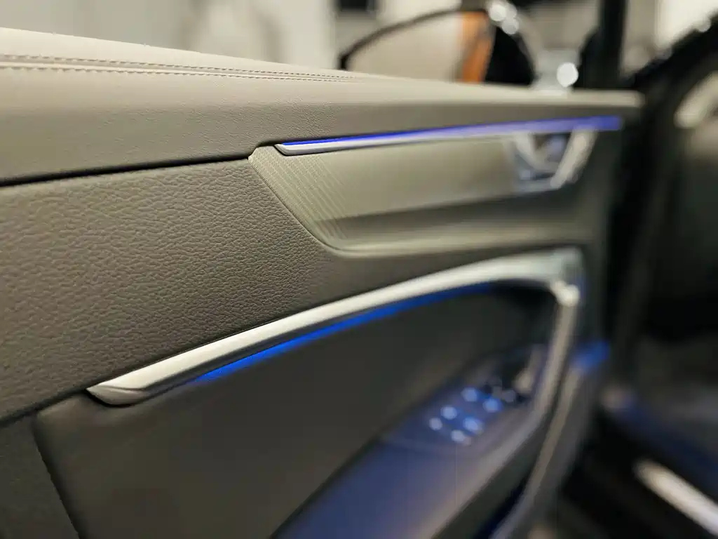 AUDI A6L 2021