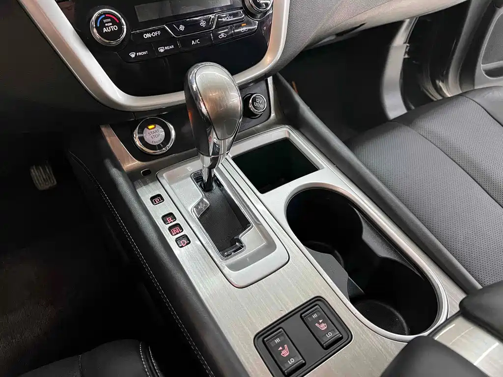 NISSAN MURANO 2019