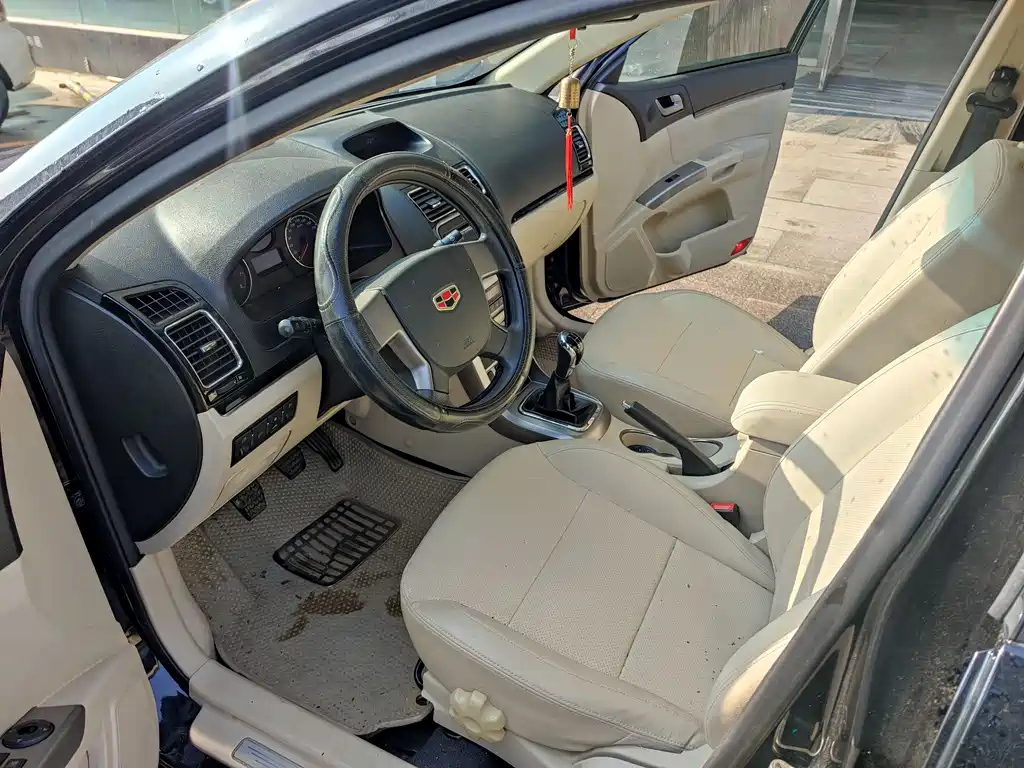 GEELY AUTO CLASSIC EMGRAND 2013