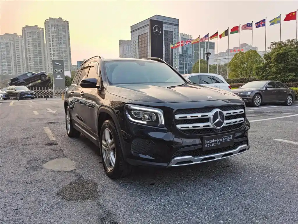 MERCEDES BENZ GLB 2022